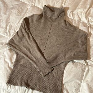 ANN TAYLOR WOOL & ANGORA & CASHMERE BLEND GREIGE SWEATER SIZE LARGE